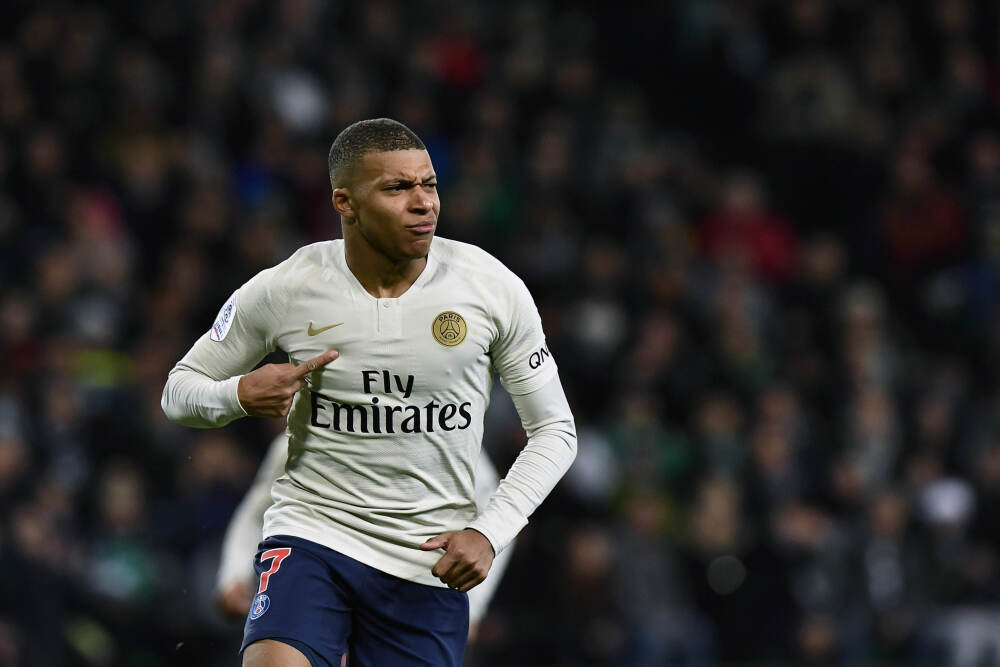 回声报评利物浦英超时代25大球星：杰拉德、萨拉赫、范戴克前三